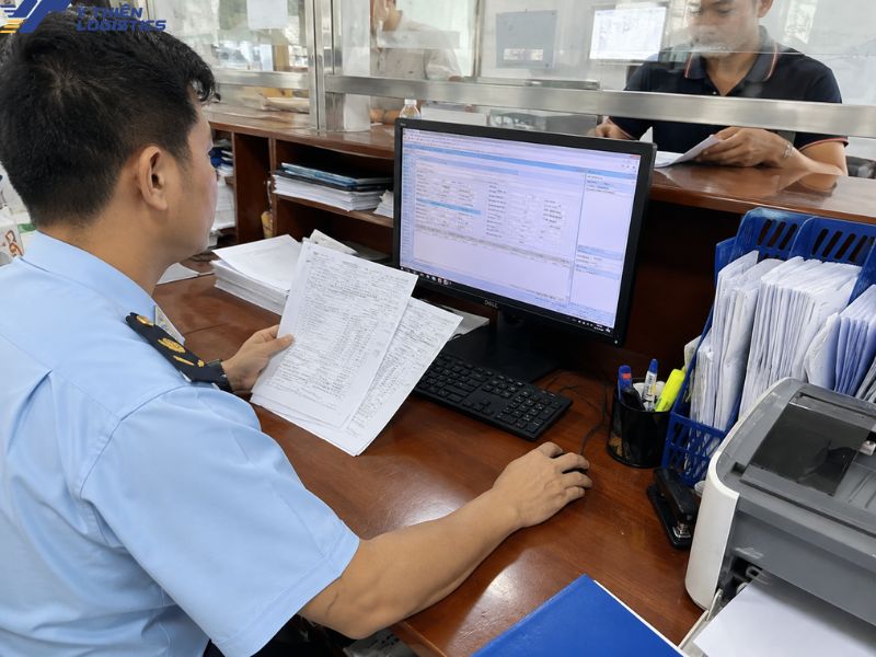 thủ tục nhập khẩu phụ tùng ô tô